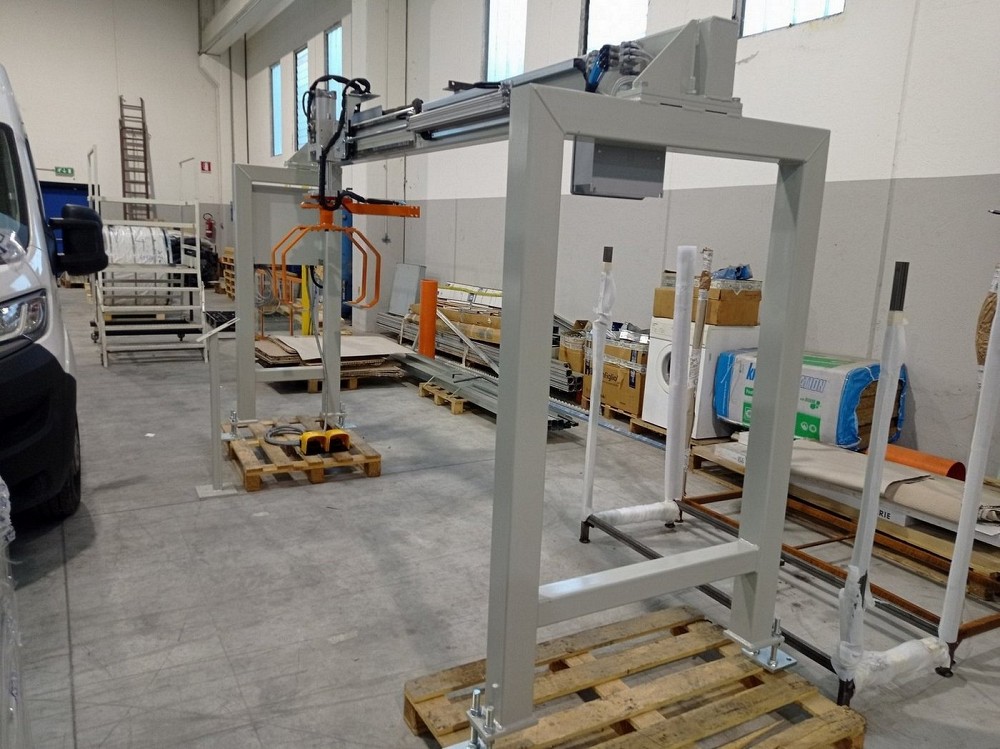 Cartesiano Pneumato con Rotazione Mano