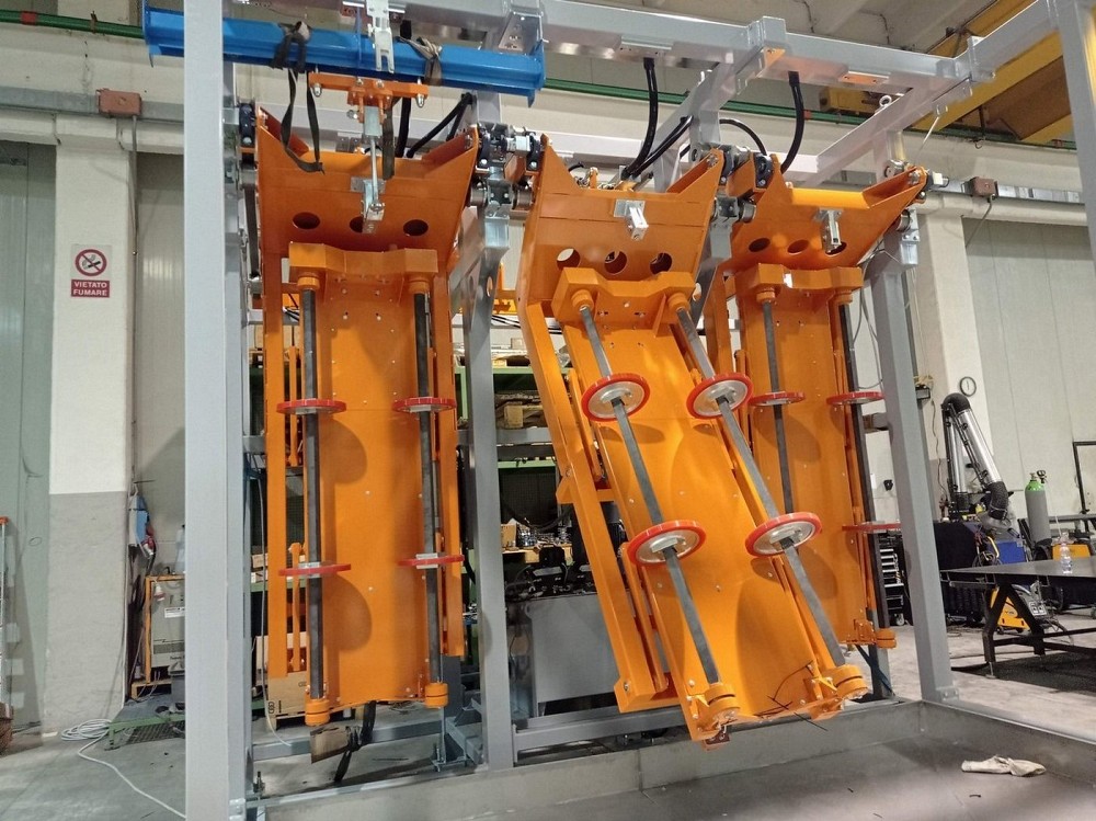 Roto Flow Coating 3 stations IN line