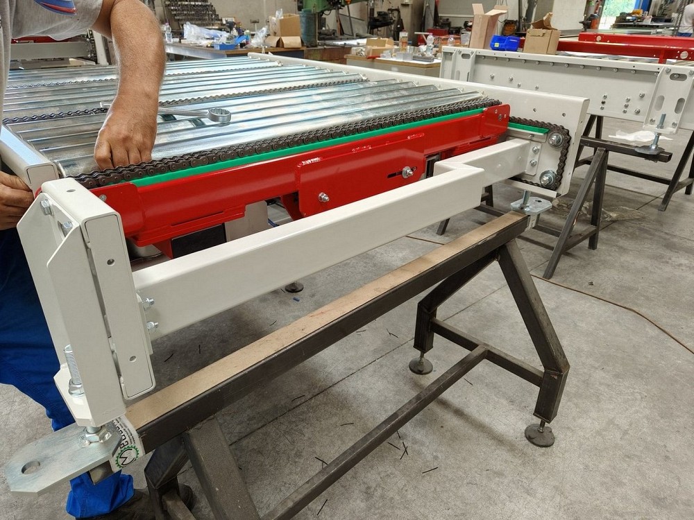 Devio a 90° con Scambio Rulli Catene